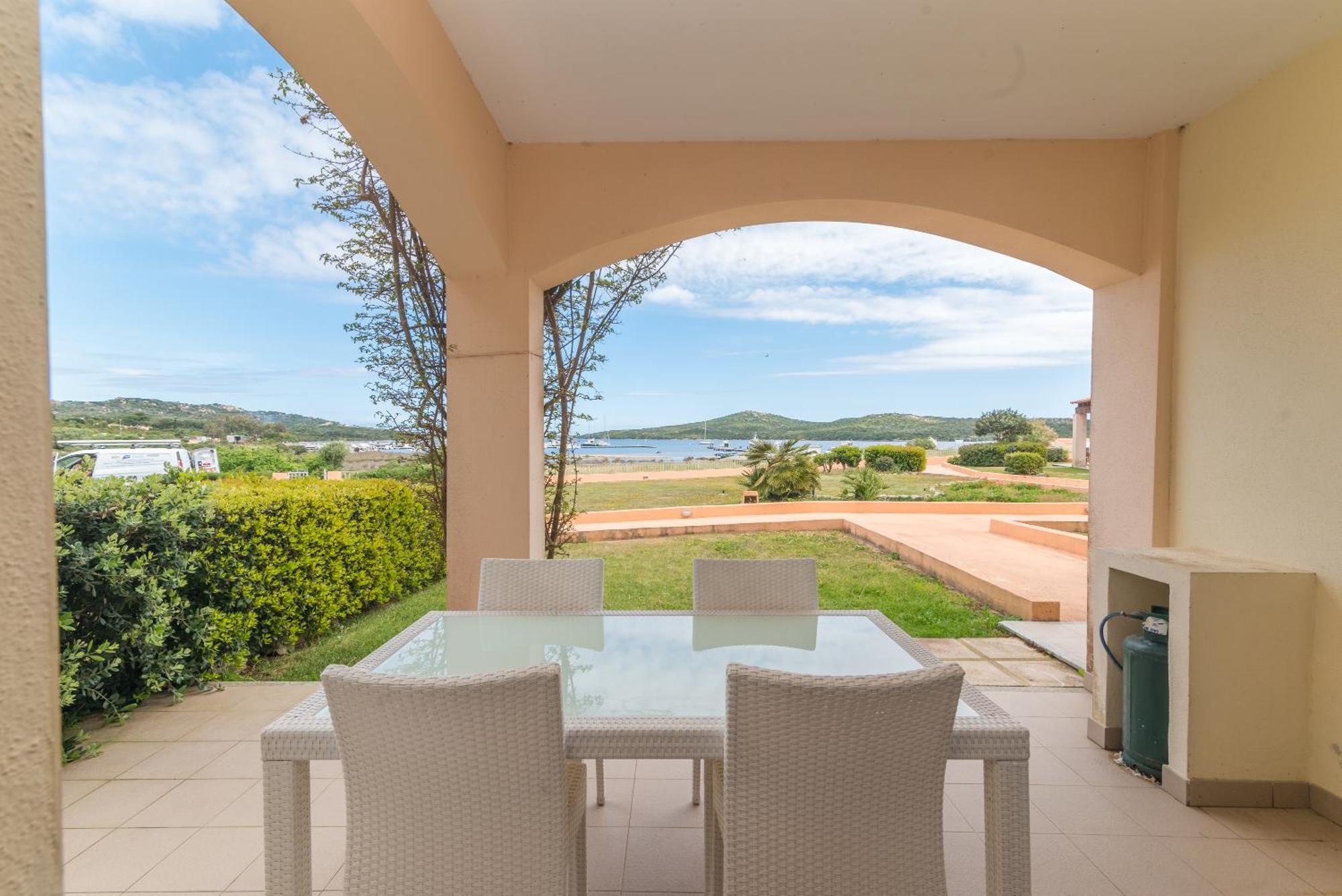 I Mirti Di Porto Pozzo Lägenhet Santa Teresa Gallura Exteriör bild